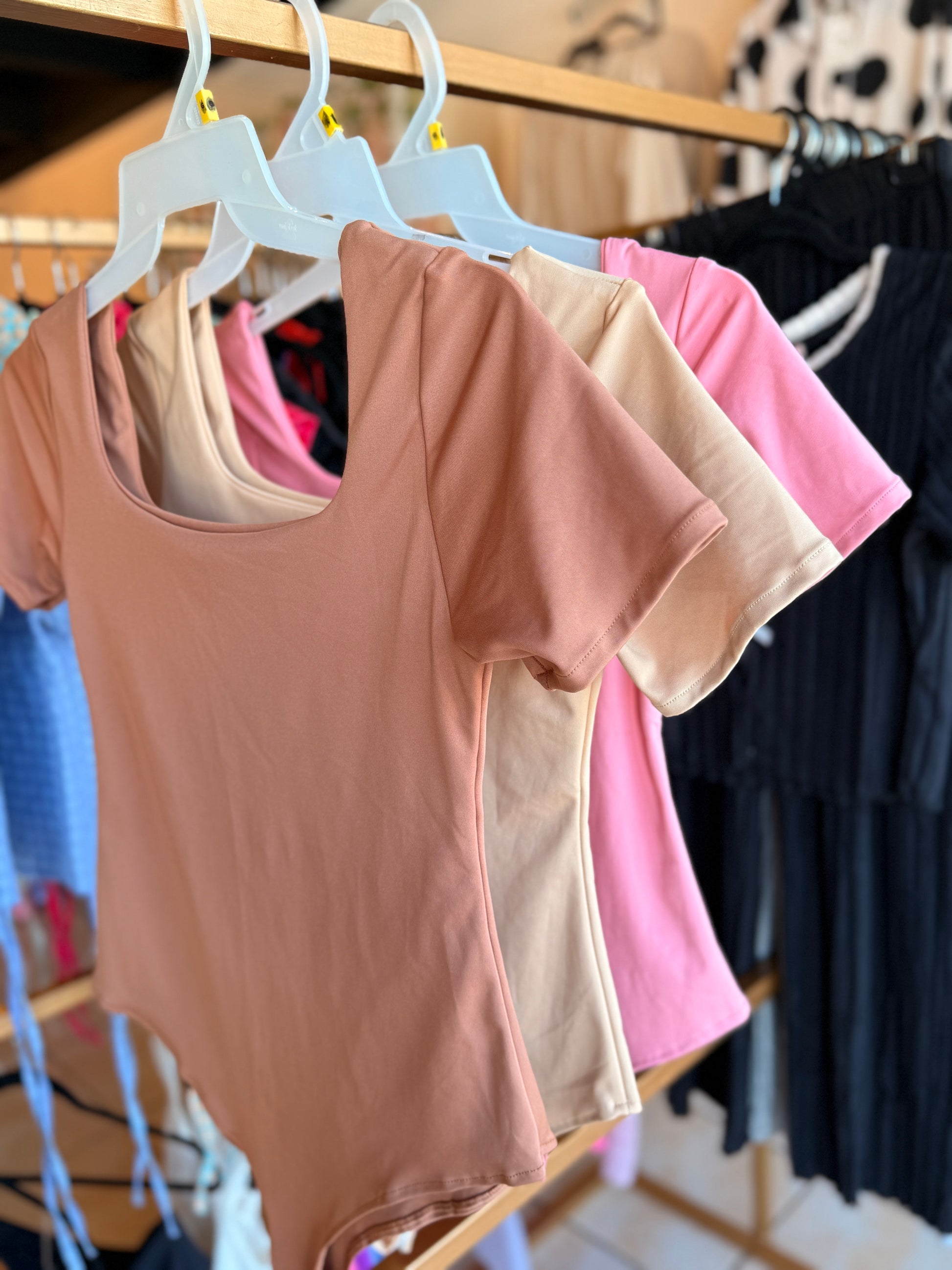 AF pantiblusa con manga básica