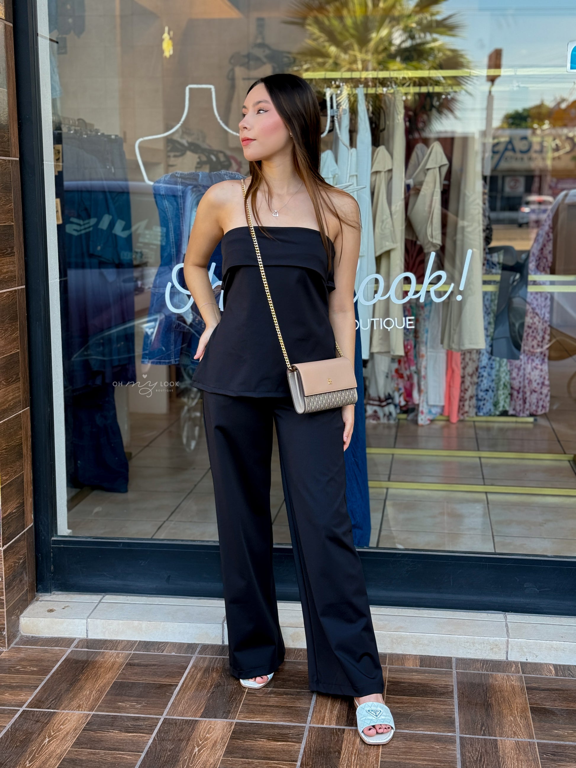 AF blusa strapless con aberturas