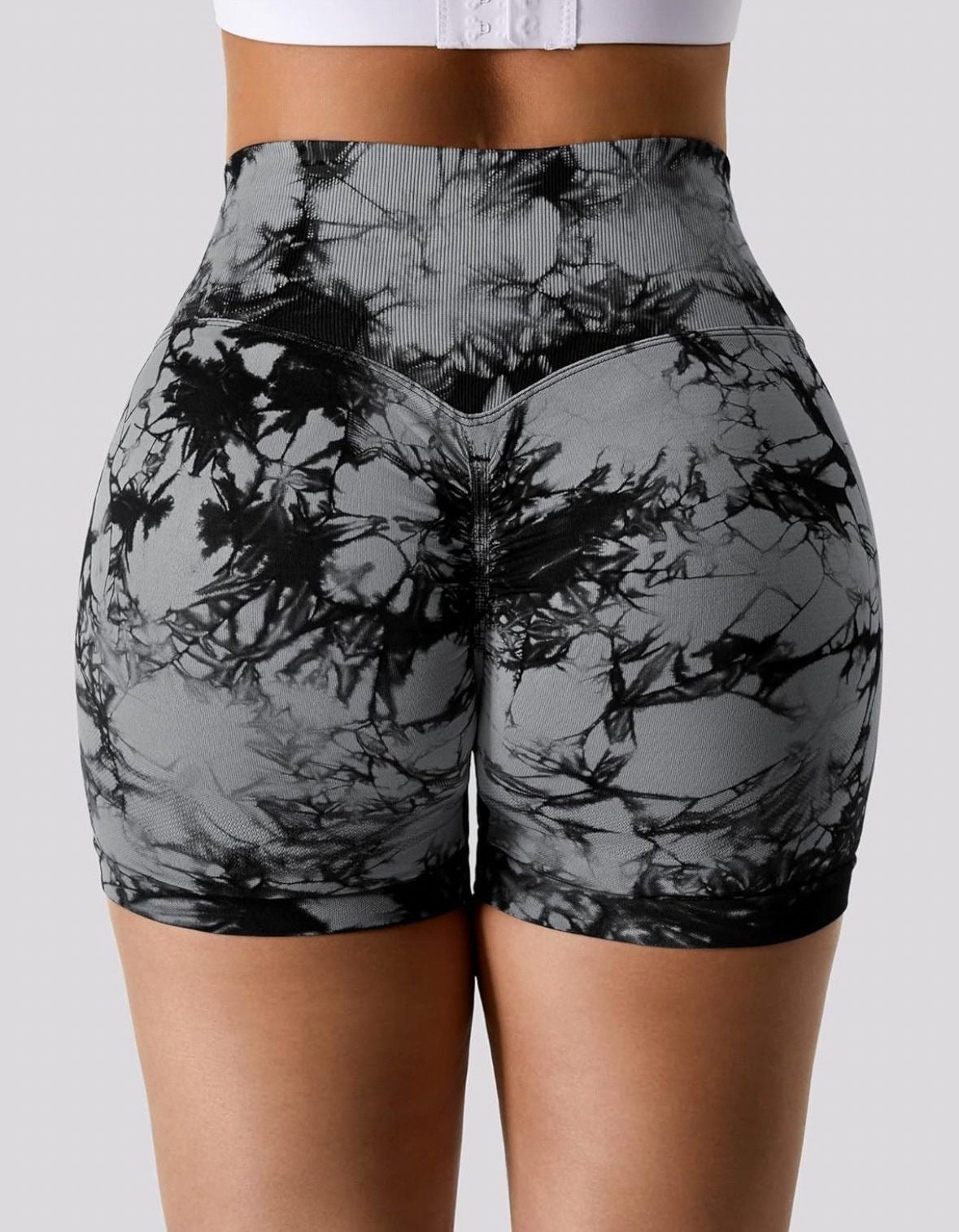 Short deportivo tie dye