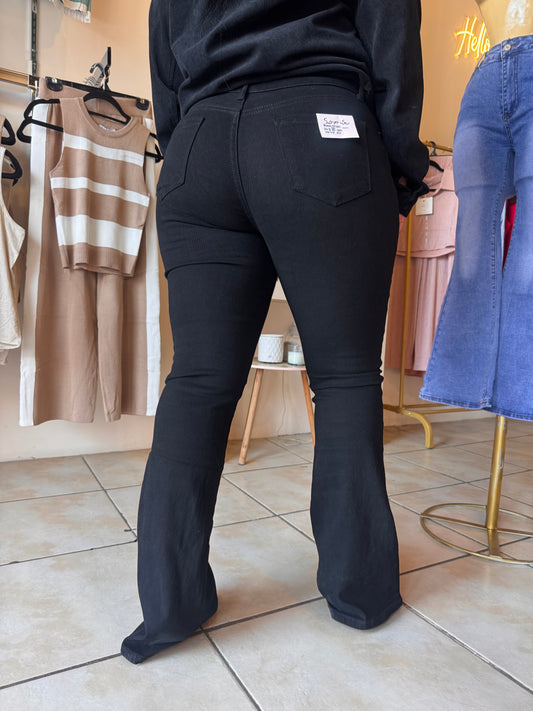 5821 PANTALÓN CAMPANA NEGRO