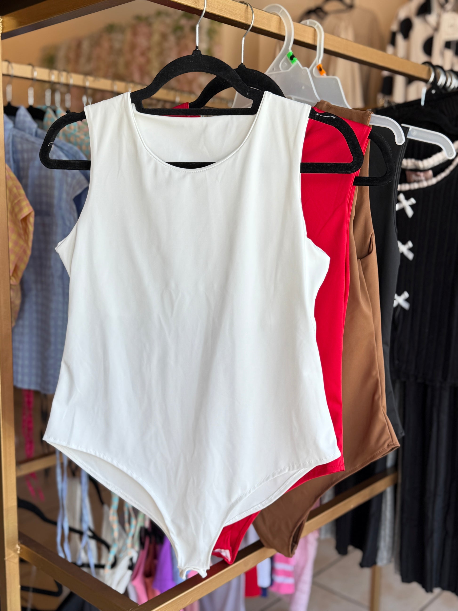 AF pantiblusa básica sin manga