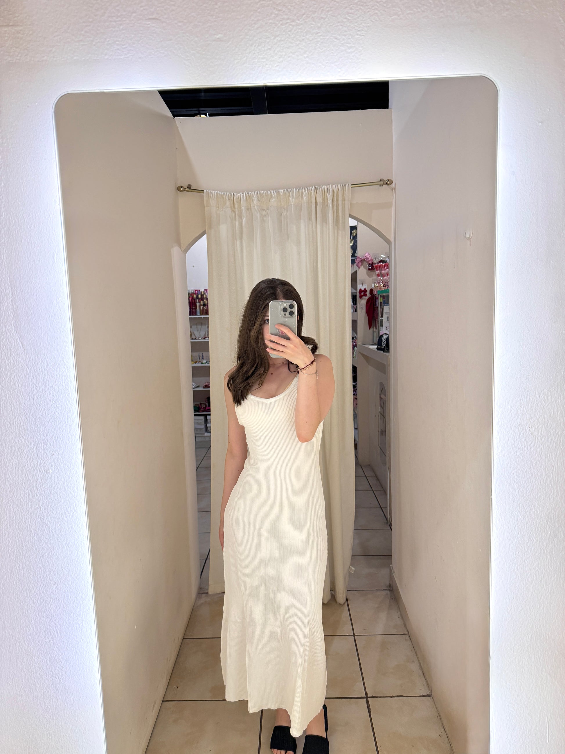 OML-16 VESTIDO DE TIRANTES CORTE MIDI