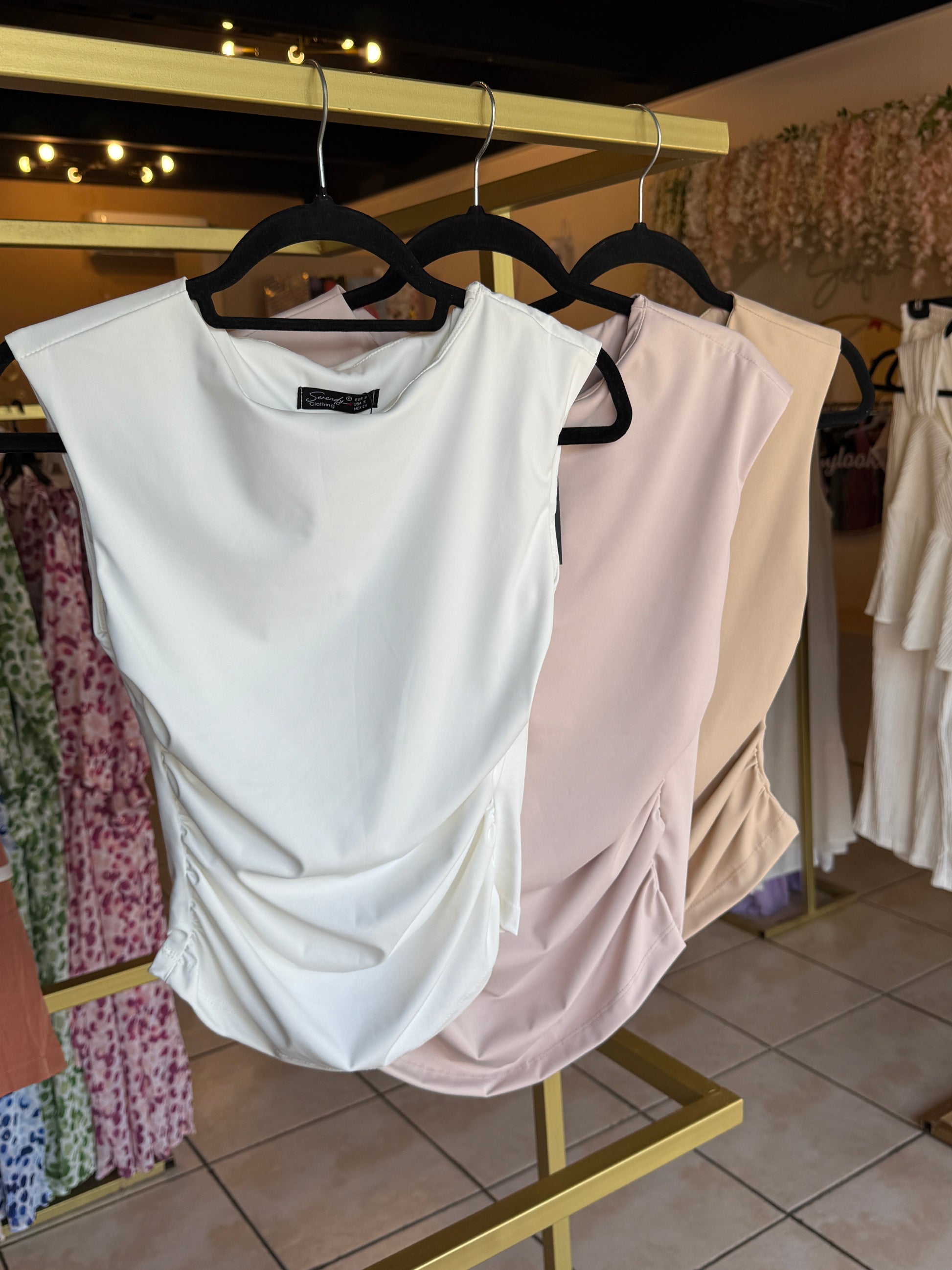 AF Blusa drapeada básica