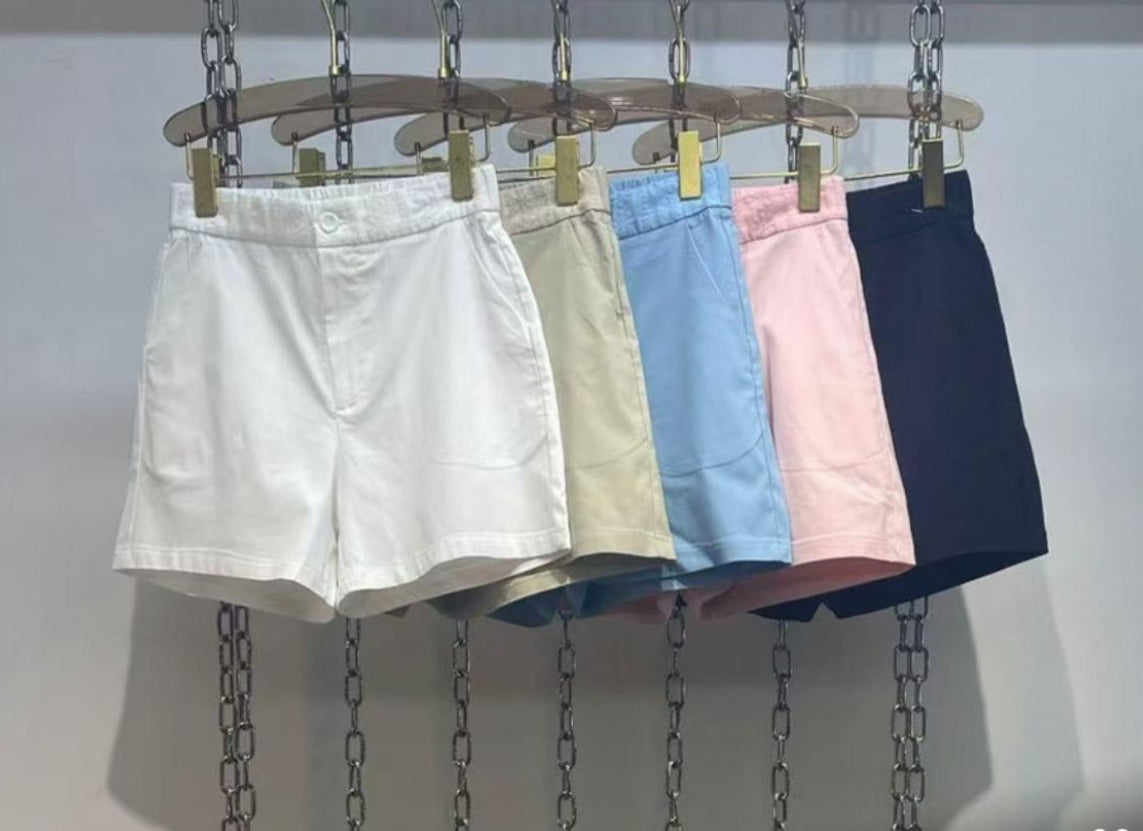 Short con detalle de encaje PS925