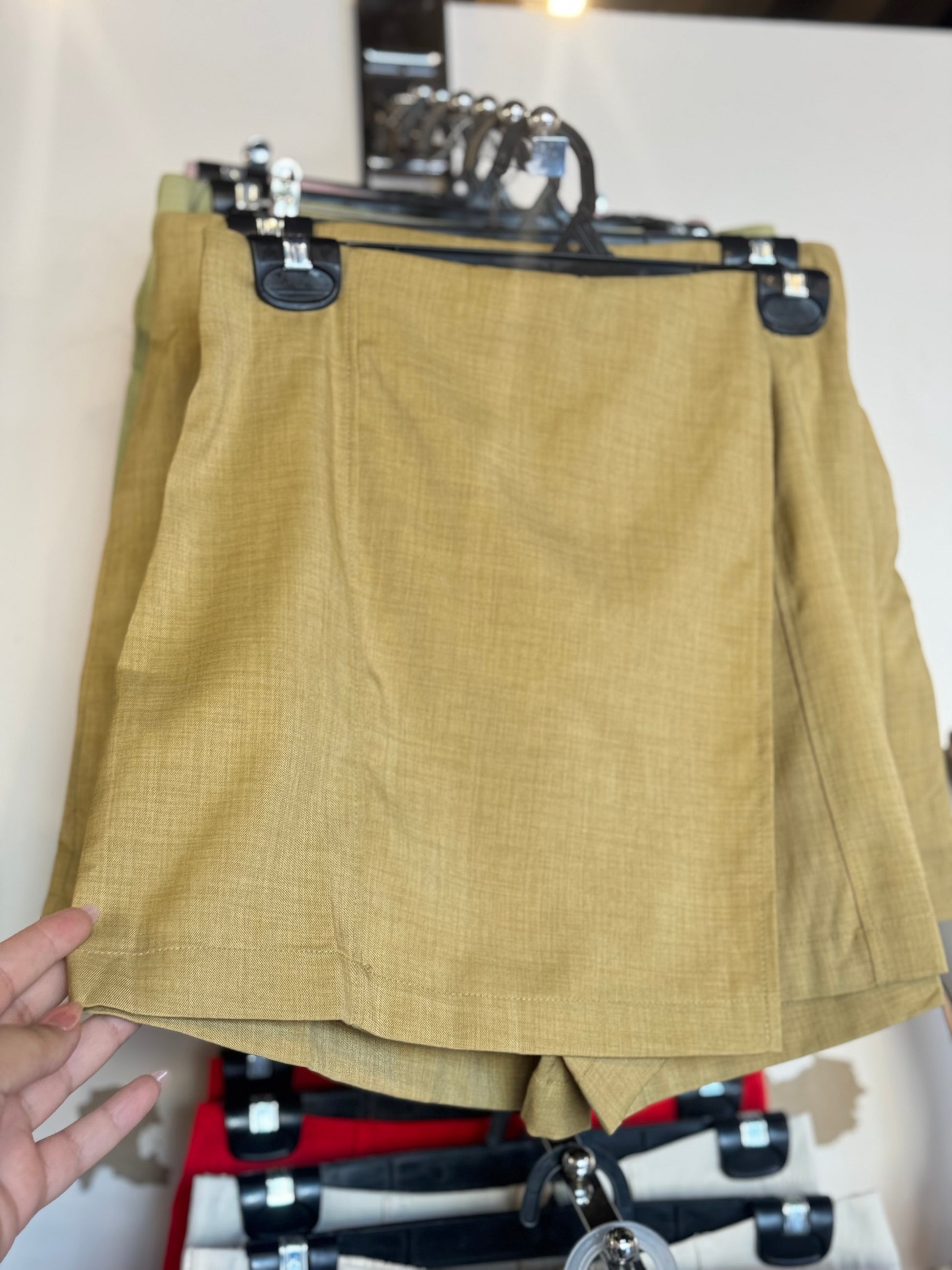 Short falda jaspeado