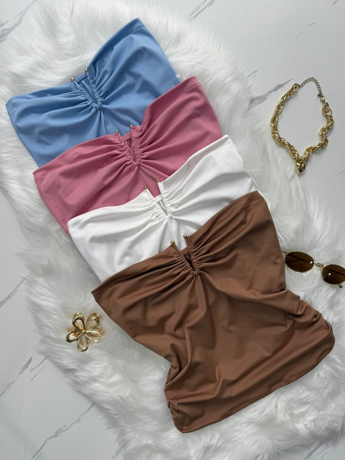 AF blusa strapless con V