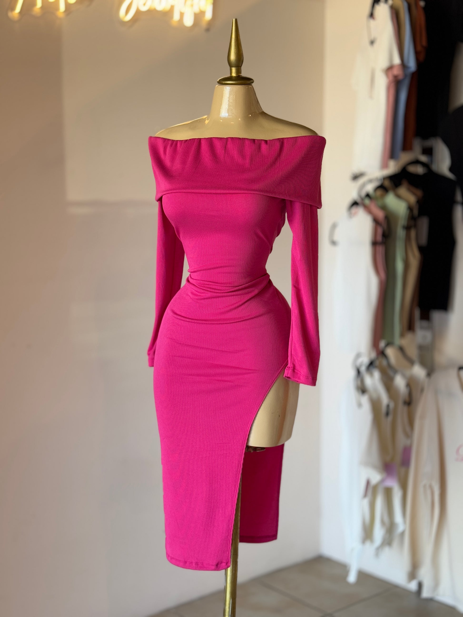 Vestido Midi a los Hombros