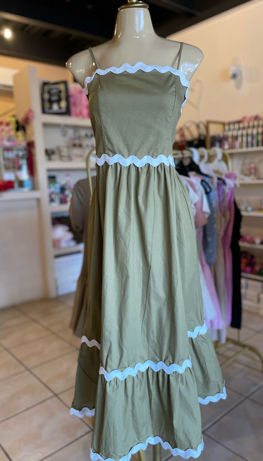 AF-53 VESTIDO LARGO CON ONDAS (P251342J)