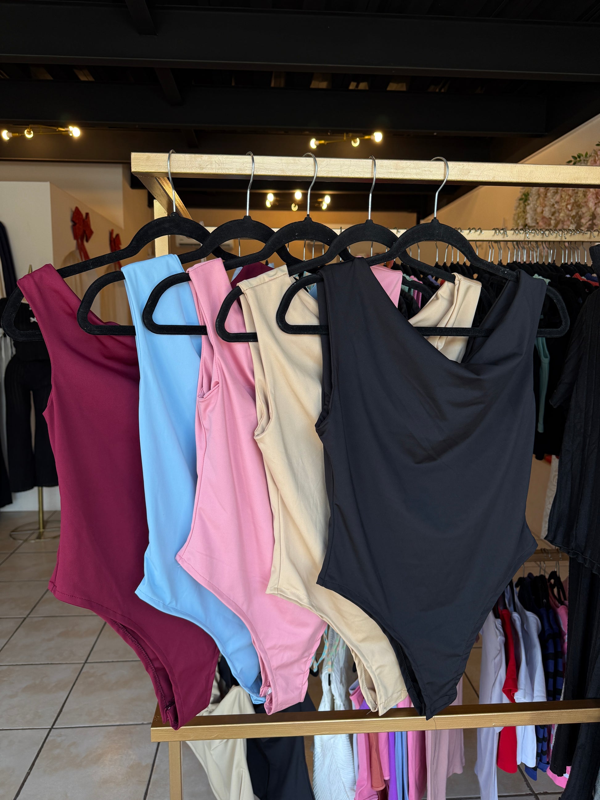AF Pantiblusa asimétrica