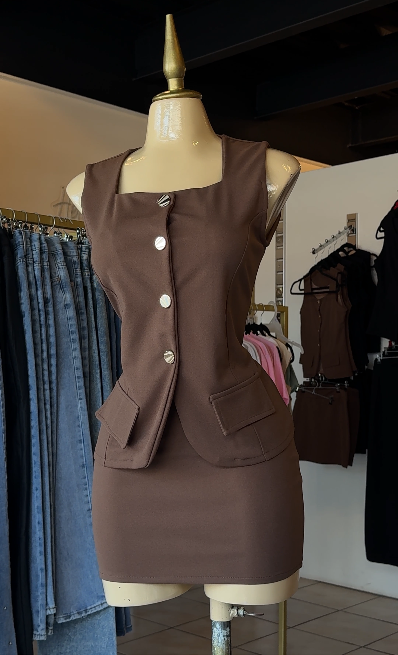 Set chaleco y falda