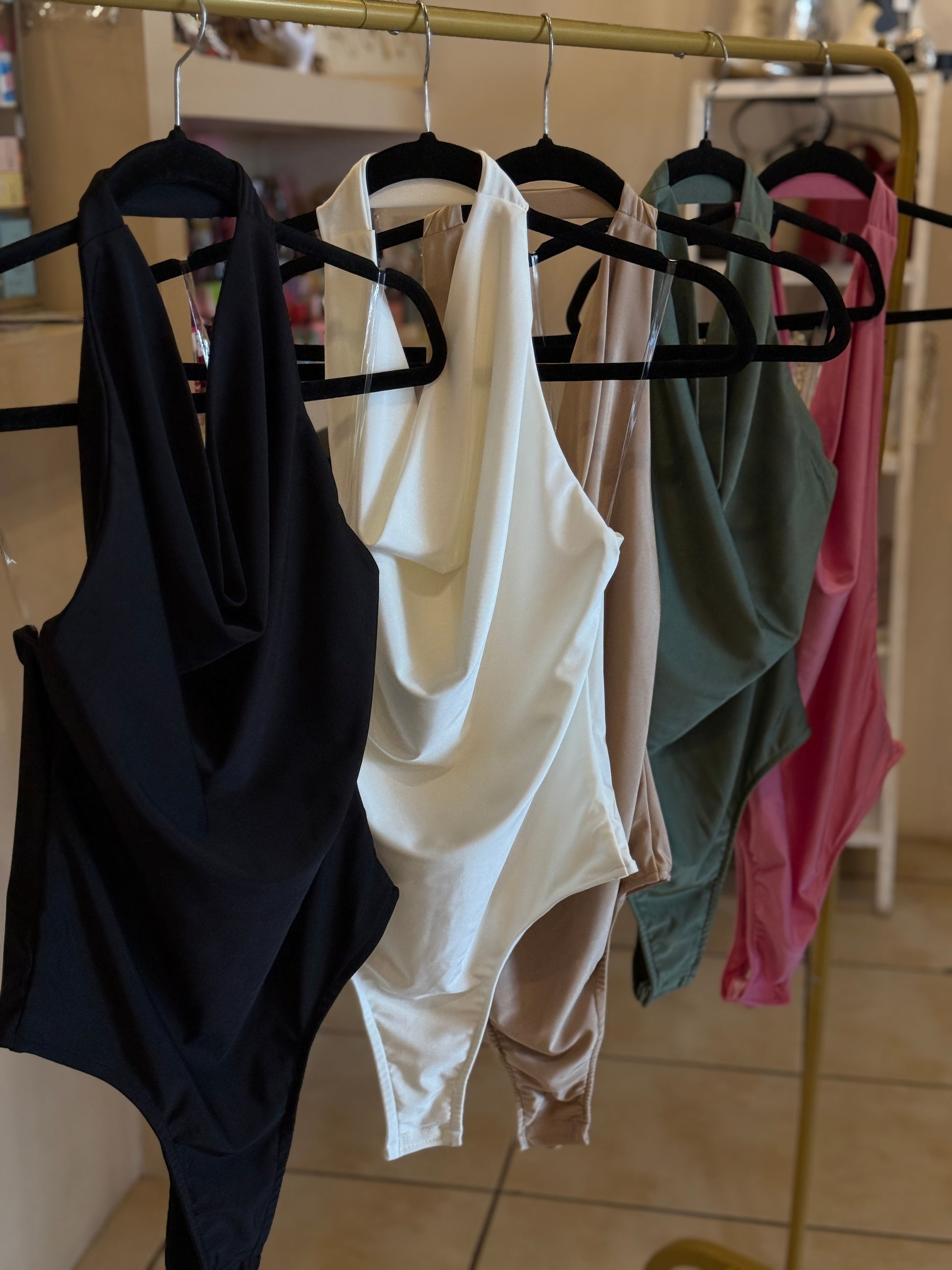 MAQ Pantiblusa cuello caído