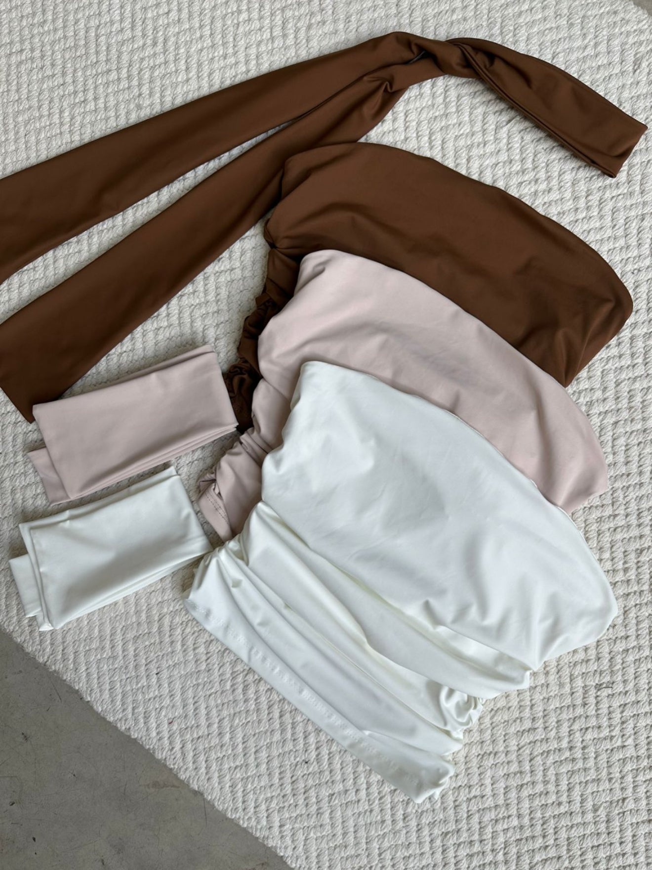 AF Top strapless corbata