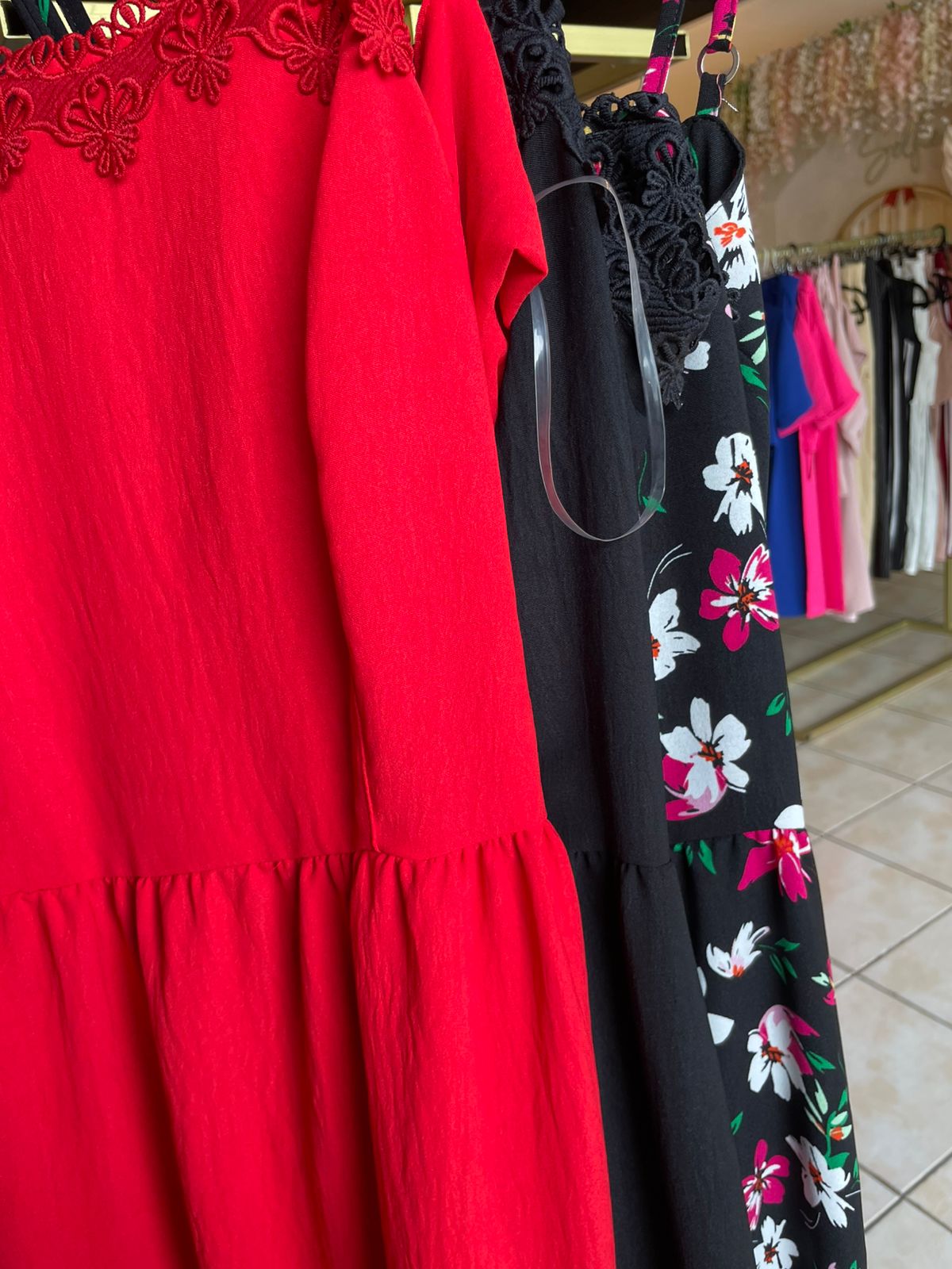AF Vestido largo con amarre atrás