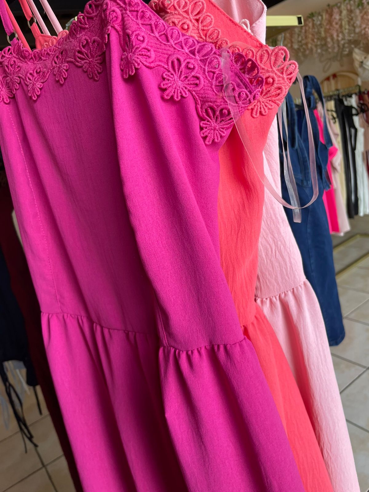 AF Vestido largo con amarre atrás